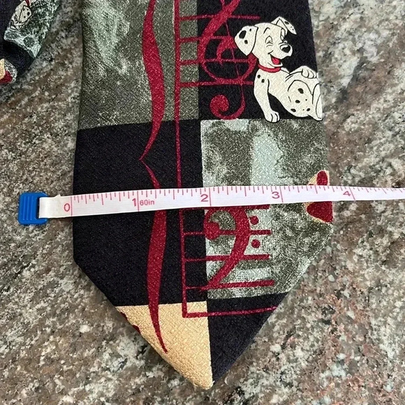 Disney 101 Dalmations Neck Tie Music Teacher Made in Italy 100% Silk Tie Rack - Picture 6 of 7